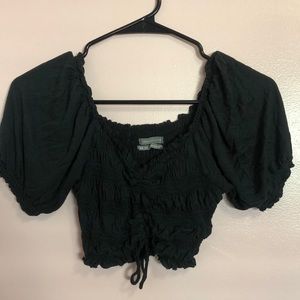 URBAN OUTFITTERS PUFF SLEEVE SMOCKED CROP TOP